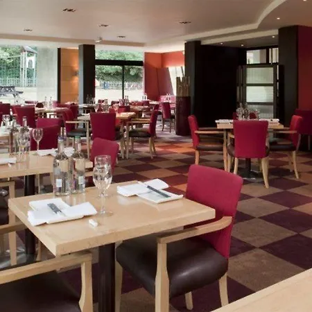 Hotel Bristol Filton By Ihg 4*